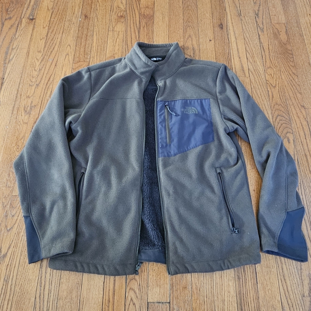 North Face Fleece Zip Up Size Medium